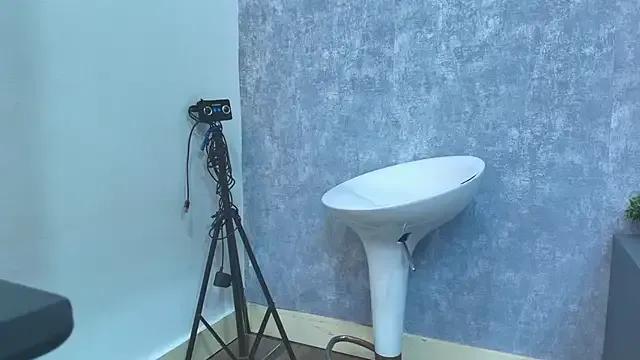 Freechat kissme_luna on StripChat