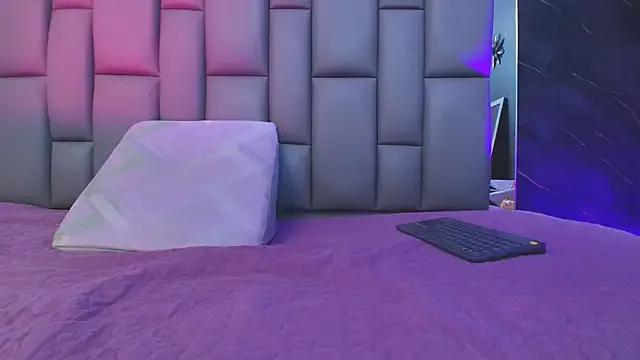 Freechat kissme_luna on StripChat