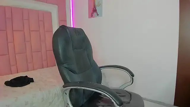 Freechat Klaret_Toy on StripChat