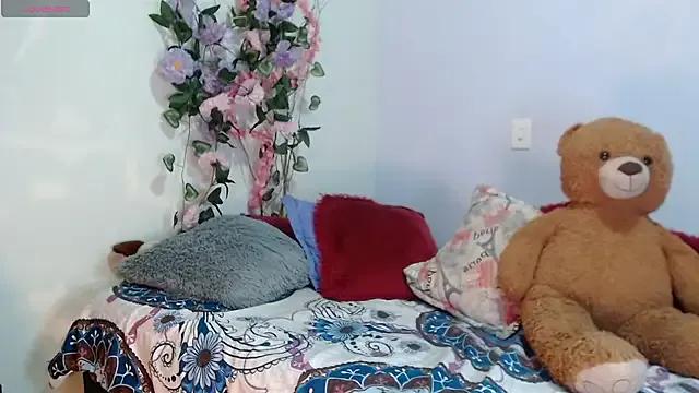 kymmgolden — Freechat on StripChat