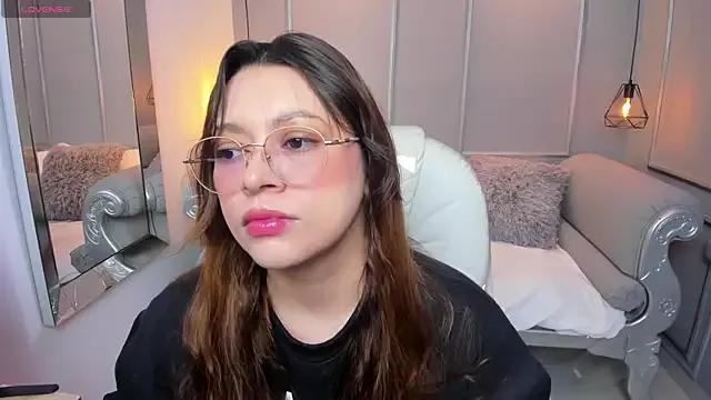 Freechat Lanna18 on StripChat