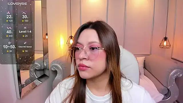 Freechat Lanna18 on StripChat