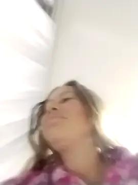 Freechat LaraCaliente on StripChat