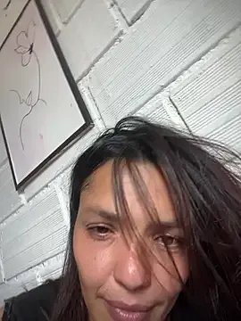 Freechat LaraDanverss on StripChat