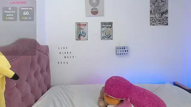 Laramucci on StripChat 