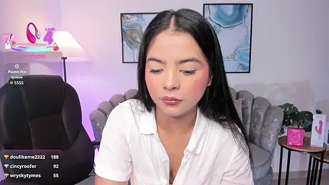 Layla_Breezee on StripChat 