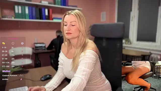 legsLONG on StripChat