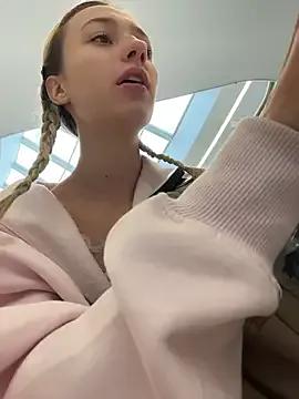 Freechat Lia__Love on StripChat