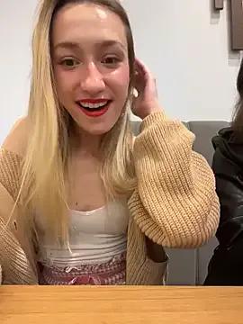 Freechat Lia__Love on StripChat