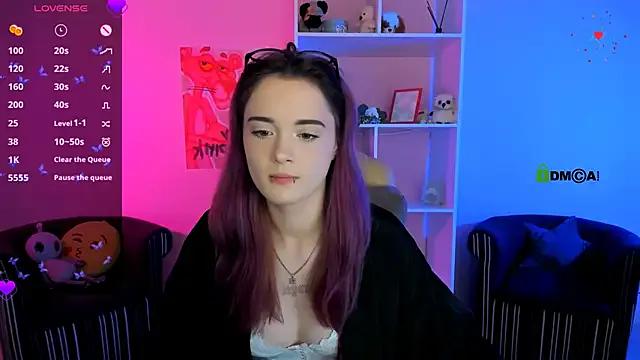 Freechat liana_kisses on StripChat