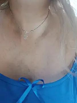 Freechat Liana_MilfHot on StripChat