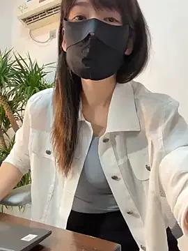 Lilith_rose66 on StripChat