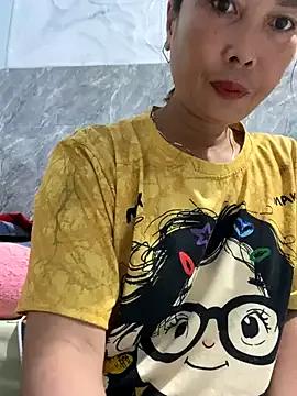 Freechat Linaannn on StripChat