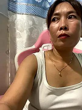 Freechat Linaannn on StripChat