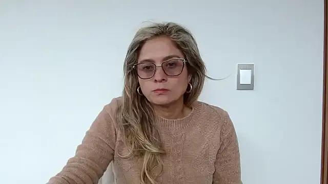 Freechat linda-mature43 on StripChat