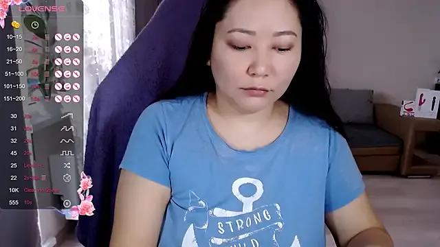 Freechat LisaAsianFlower on StripChat