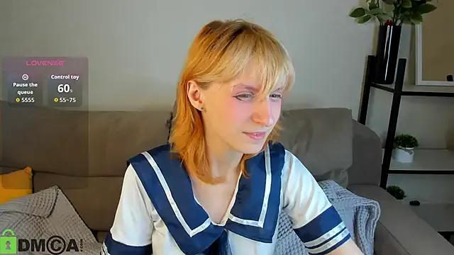 Freechat Little_Chips on StripChat