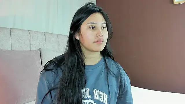 Private Little_Ivy on StripChat