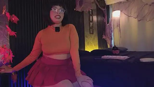 Little_maeve on StripChat