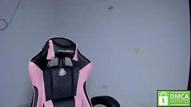 Private Little_Shaara on StripChat