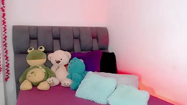 little_star_porn on StripChat