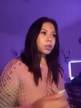 Freechat little_susie on StripChat