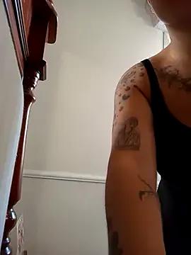 Freechat little_susie on StripChat