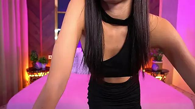 LittleeCutee on StripChat 