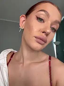 LittleFox___ on StripChat 