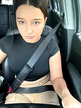 littlemelodi18 on StripChat