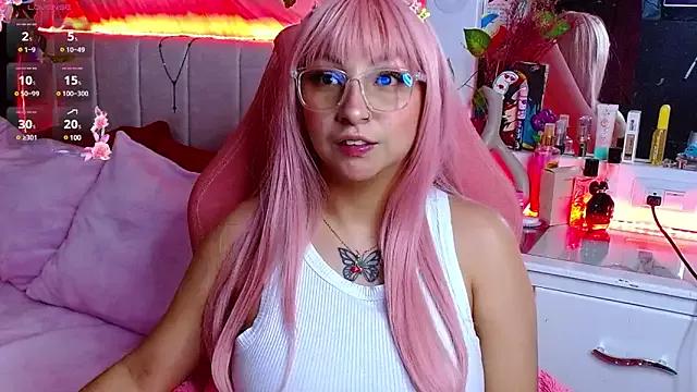 Littlerouse_ on StripChat