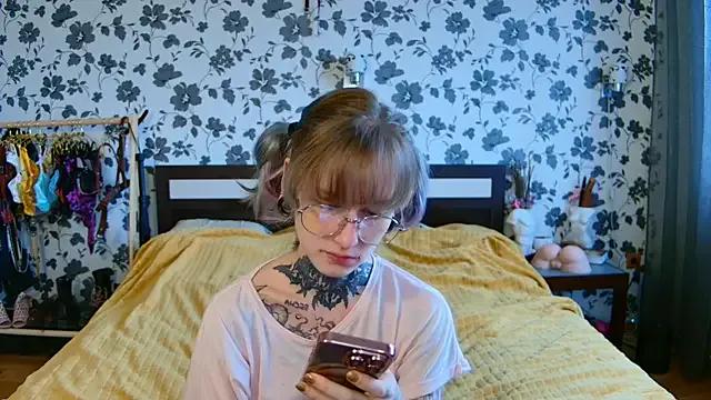 Littlespacemouse on StripChat 