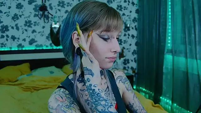 Littlespacemouse on StripChat 