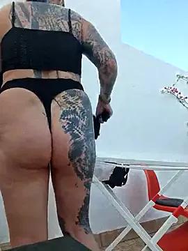 Freechat lizzardqueeen on StripChat