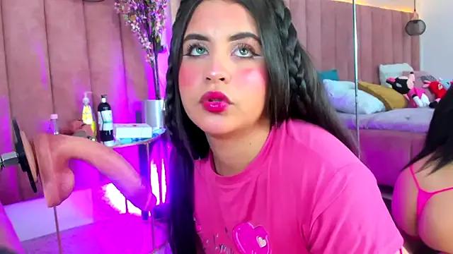 LizzyOlsen on StripChat