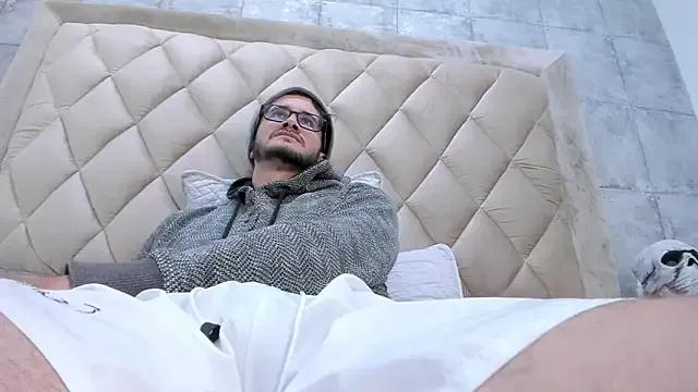 Freechat Loggan_donnelly on StripChat