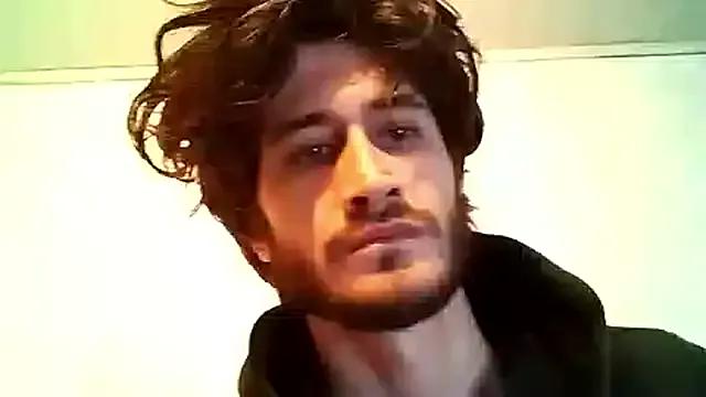 Loggan_donnelly — Flash dick