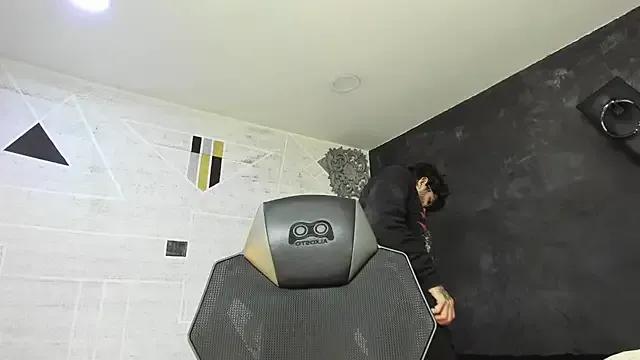 Freechat Loggan_donnelly on StripChat