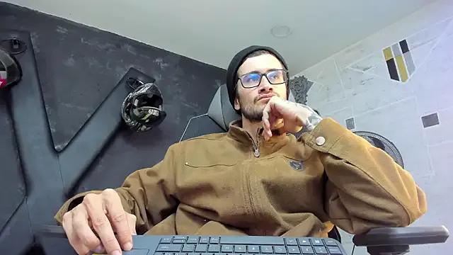 Freechat Loggan_donnelly on StripChat