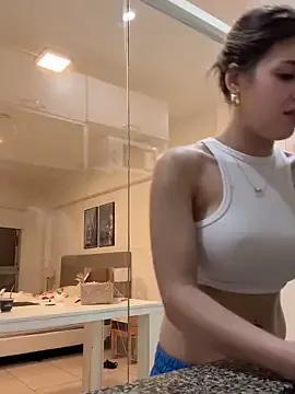 Freechat Lolykush on StripChat