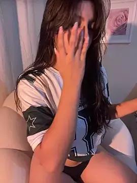 Freechat loolla_23 on StripChat