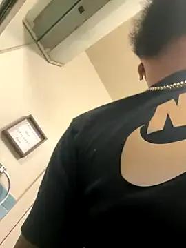 lovebelowyou's avatar