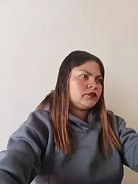 LUCIANA__99 — My pussy explodes with a huge squirt. 