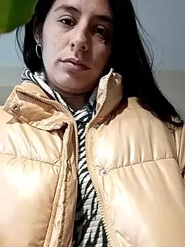 Freechat lucixxx14 on StripChat