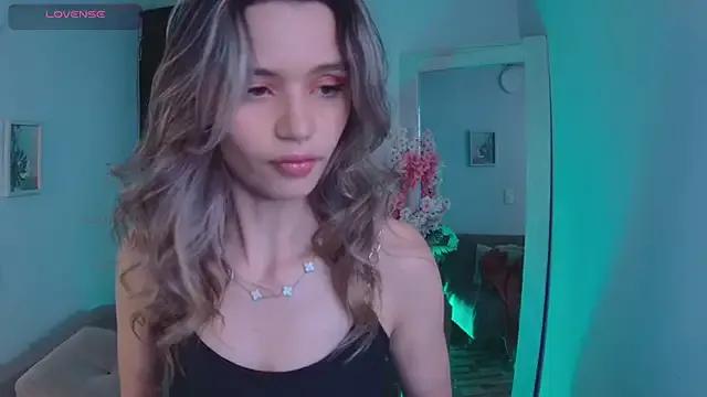 Lucy_Princes on StripChat