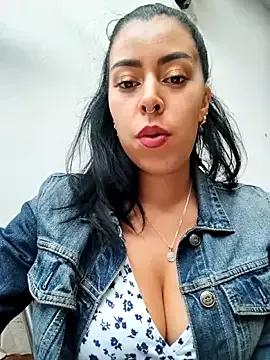 Luianna on StripChat