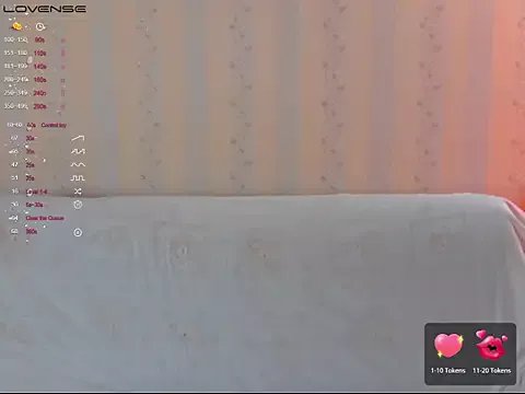 Freechat LustfulSarah on StripChat