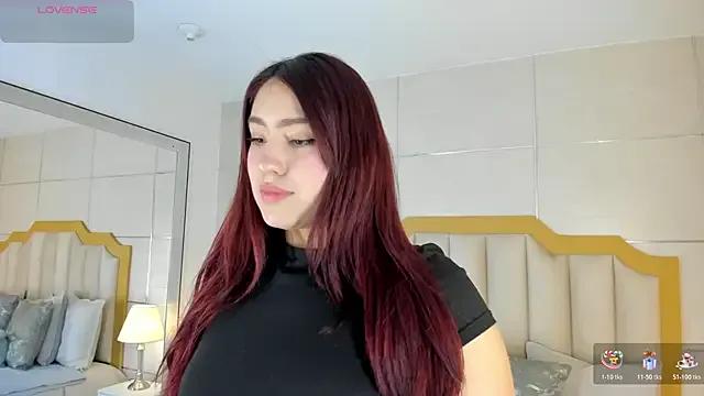 StripChat MaddieParker is Freechat MaddieParker — Teasing my ass, squeeze and spank me