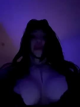 Freechat madelinexx on StripChat