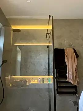 Freechat madelinexx on StripChat